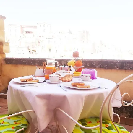 Tre Corone Bed & Breakfast Matera
